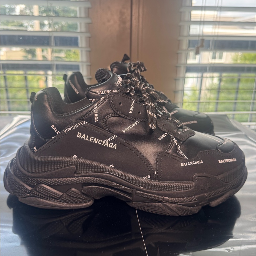 Balenciaga Triple S All Over Logo – Black – EU 45 / US 12 - Picture 9 of 9